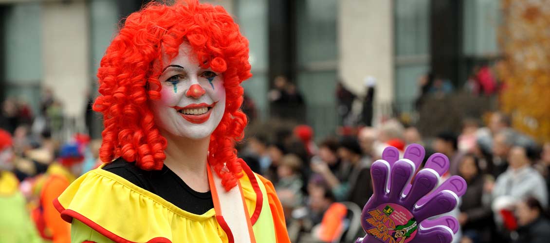 Roving Performers For Hire